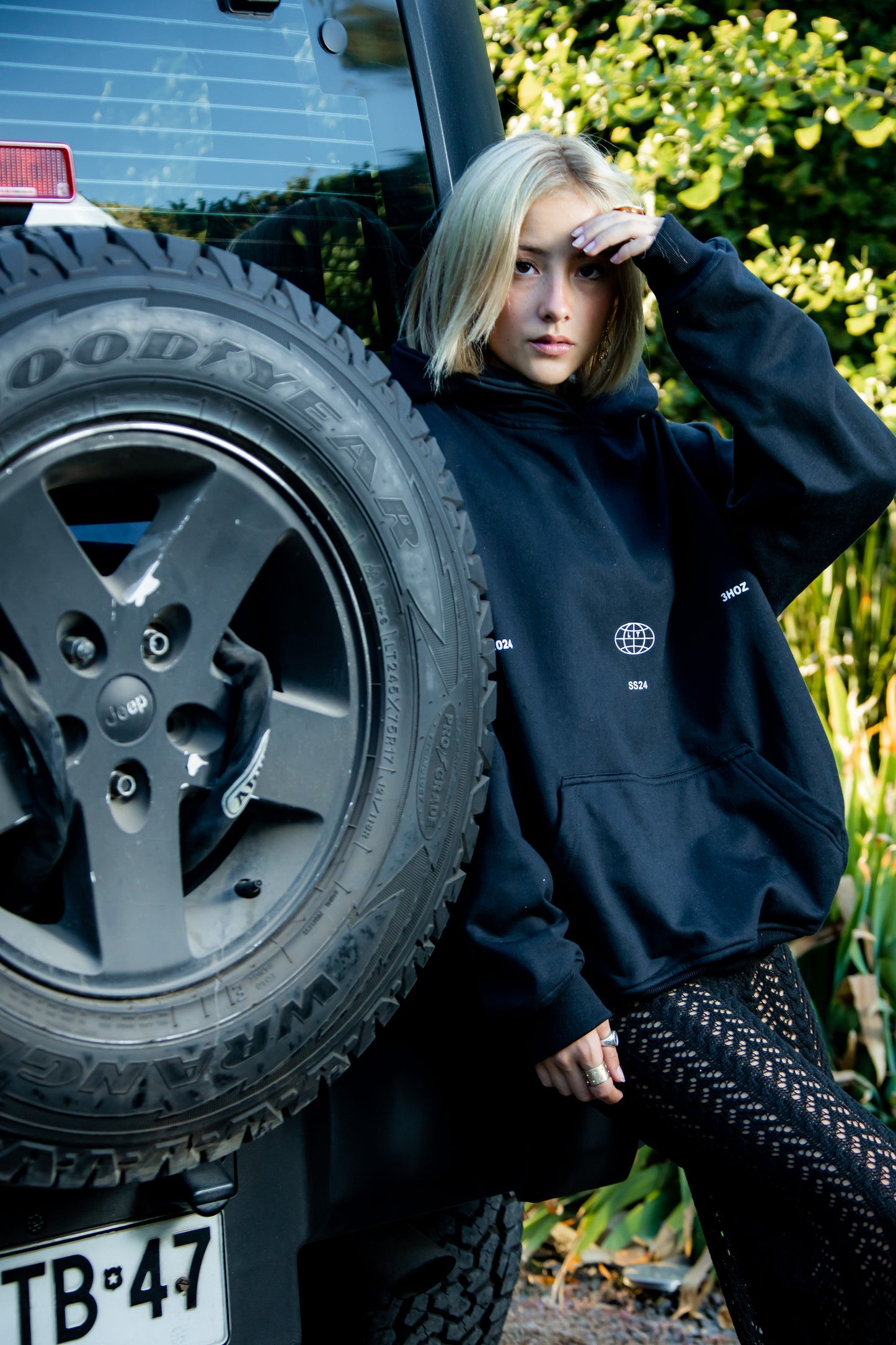 HOODIE ATYPICAL BLACK